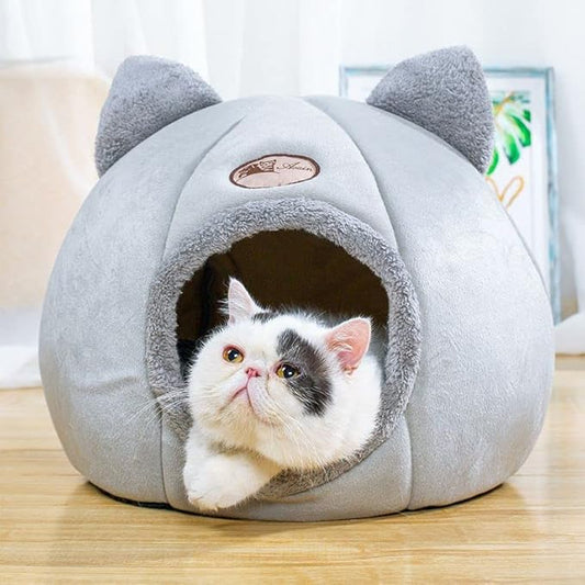 Cozy Winter Cat Cave Bed